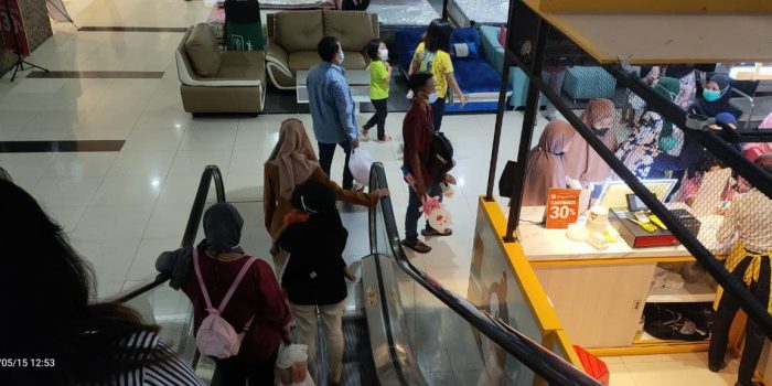 Hari Lebaran kedua Kaza City Mall Surabaya Sepi Pengunjung