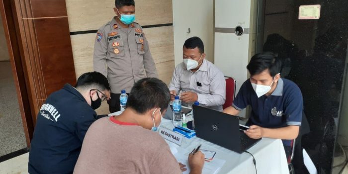 Tiga Pilar Giat Penelusuran (Tracing) Bersama 5 Orang Nakes Secara Zoom Meeting