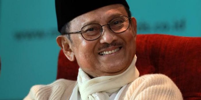 Ulang Tahun BJ Habibie dan Kiprahnya yang Dikenang