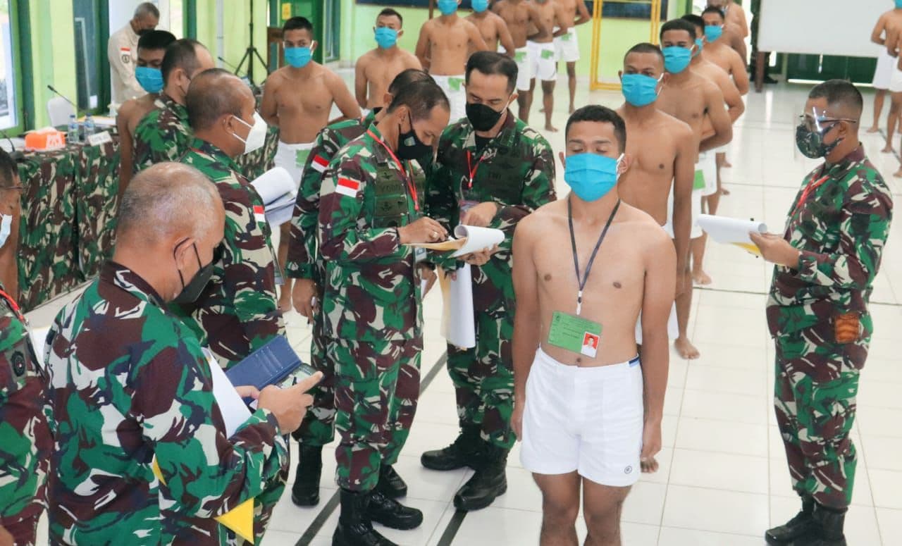 Pangdam XVII/Cenderawasih Pimpin Sidang Parade Calon Taruna Akmil TA 2021