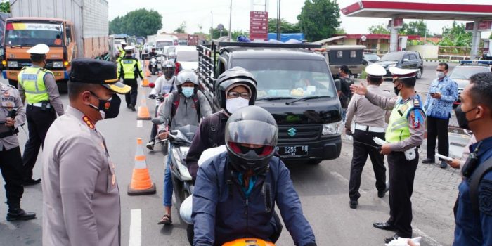 Operasi Zebra Semeru 2021, Polresta Sidoarjo Edukasi Pengendara dan Sediakan Vaksinasi