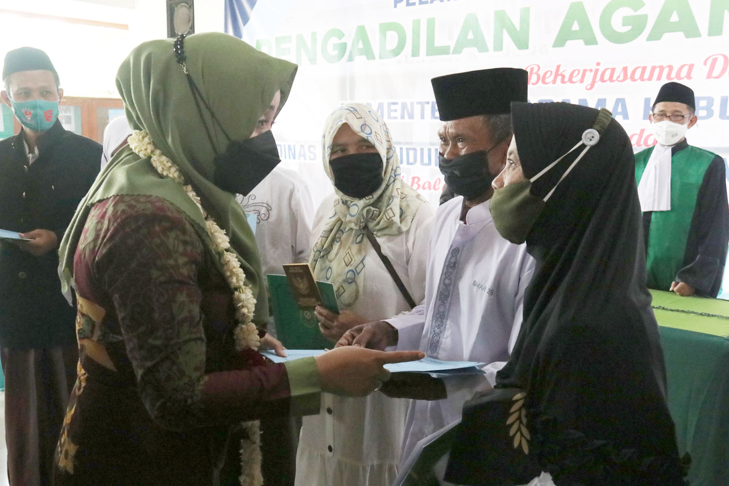 Hadiri Sidang Isbat Nikah, Bupati Imbau Masyarakat Harus Tertib Administrasi Kependudukan