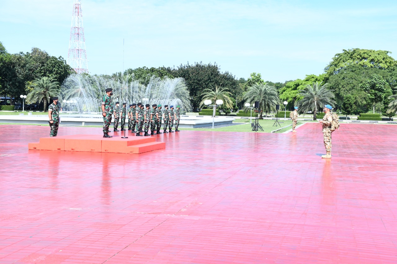 TNI Berangkatkan Satgas Kompi Zeni TNI Konga XX-S/MONUSCO ke Kongo