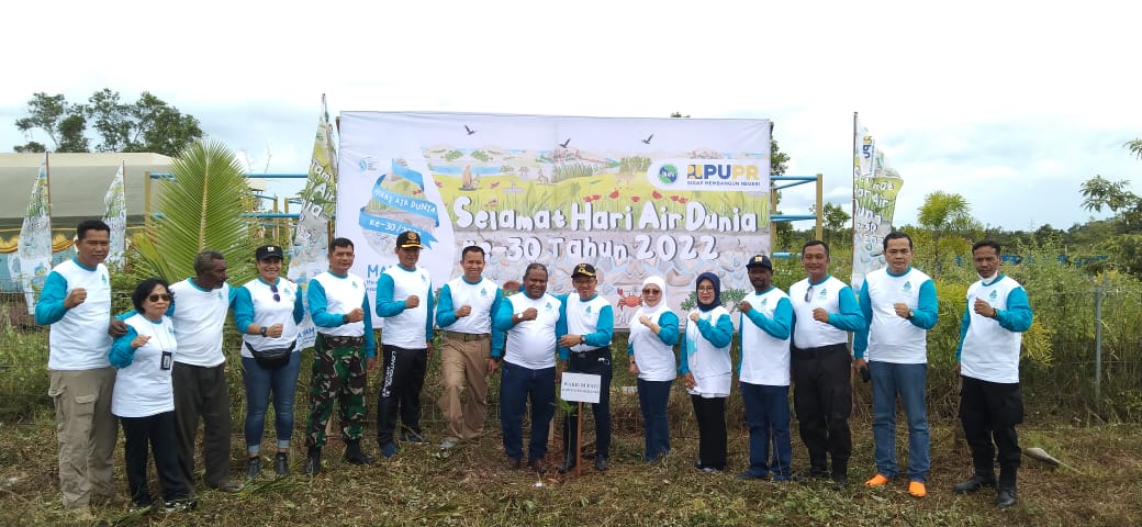 Korem 174/ATW Ikut Penanaman Pohon Secara Serentak Dan Peringatan Hari Air Dunia Ke-30 Tahun 2022