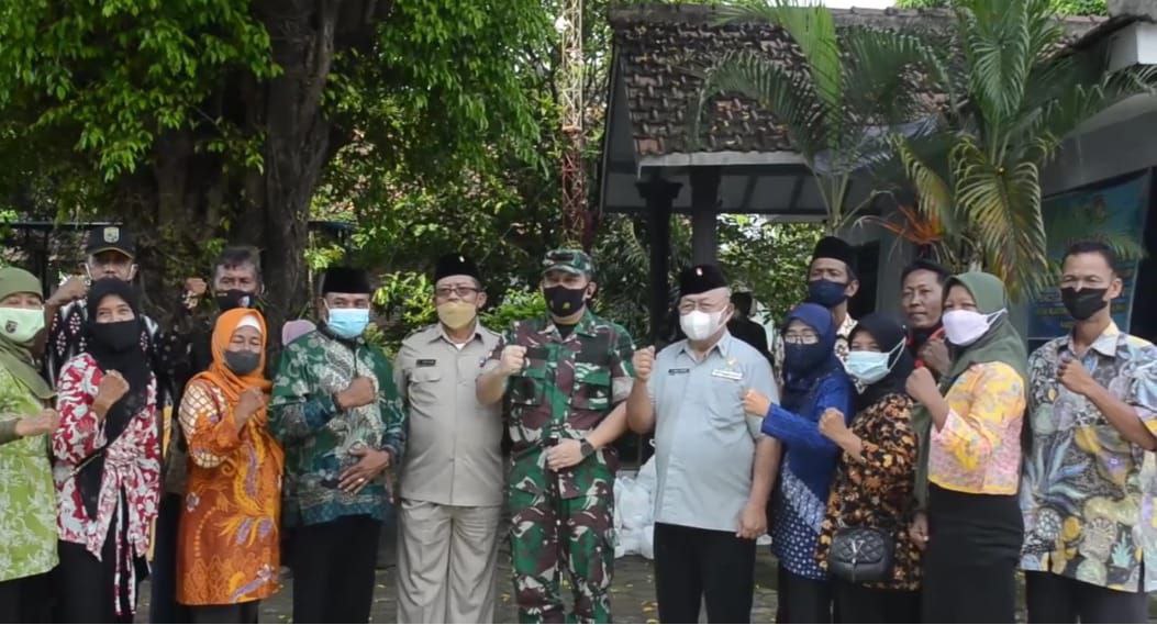 Komsos Dengan KBT TNI Kodim Kendal Di Gelar Di Desa Kartika Jaya