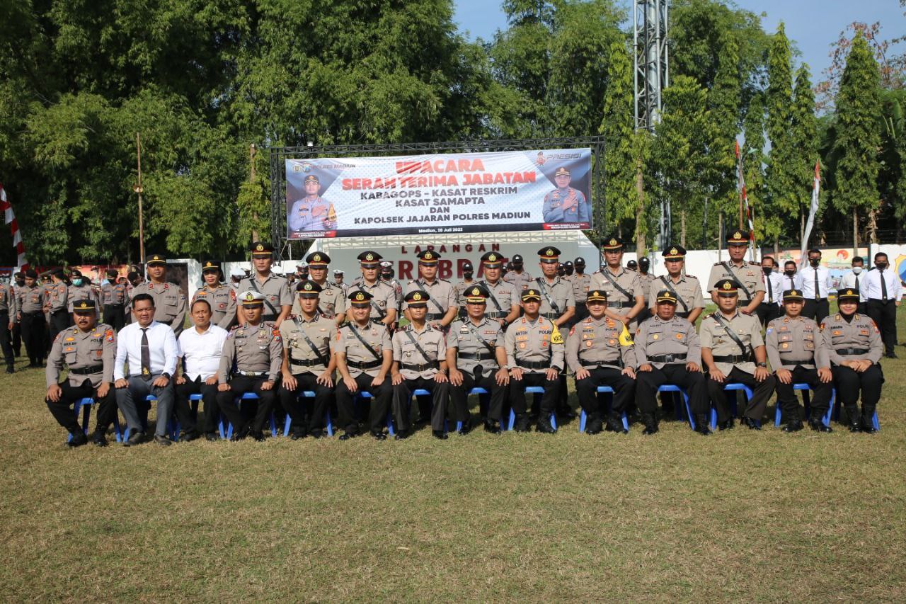 Giat Sertijab Kabag OPS, Kasat Reskrim, Kasat Samapta dan Kapolsek Jajarana