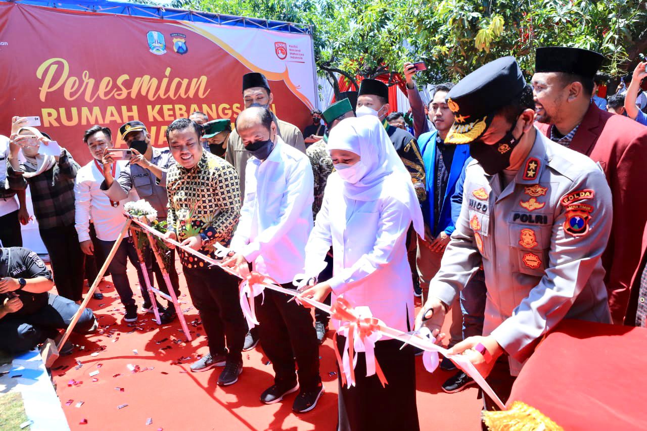 Gubernur Jatim Resmikan Rumah Kebangsaan Bersama Kapolda Jatim 