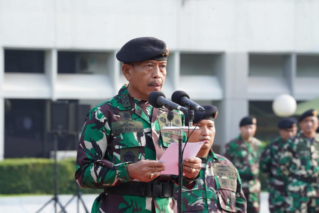 TNI Senantiasa Menjadi Garda Terdepan Dalam Membantu Kesulitan Rakyat