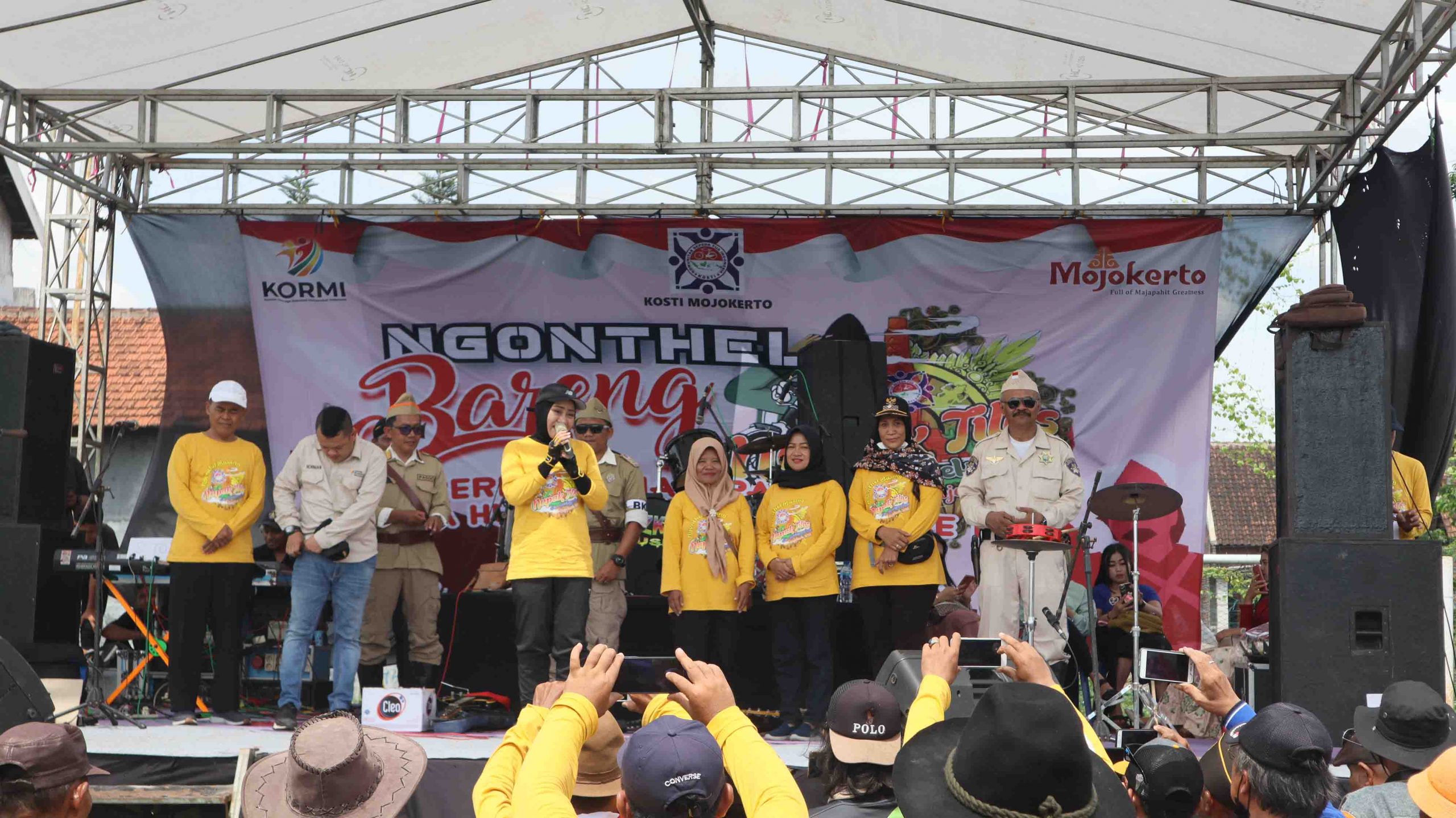 HUT Ke-13, Bupati Ikfina Ngontel Bareng KOSTI Mojokerto Raya