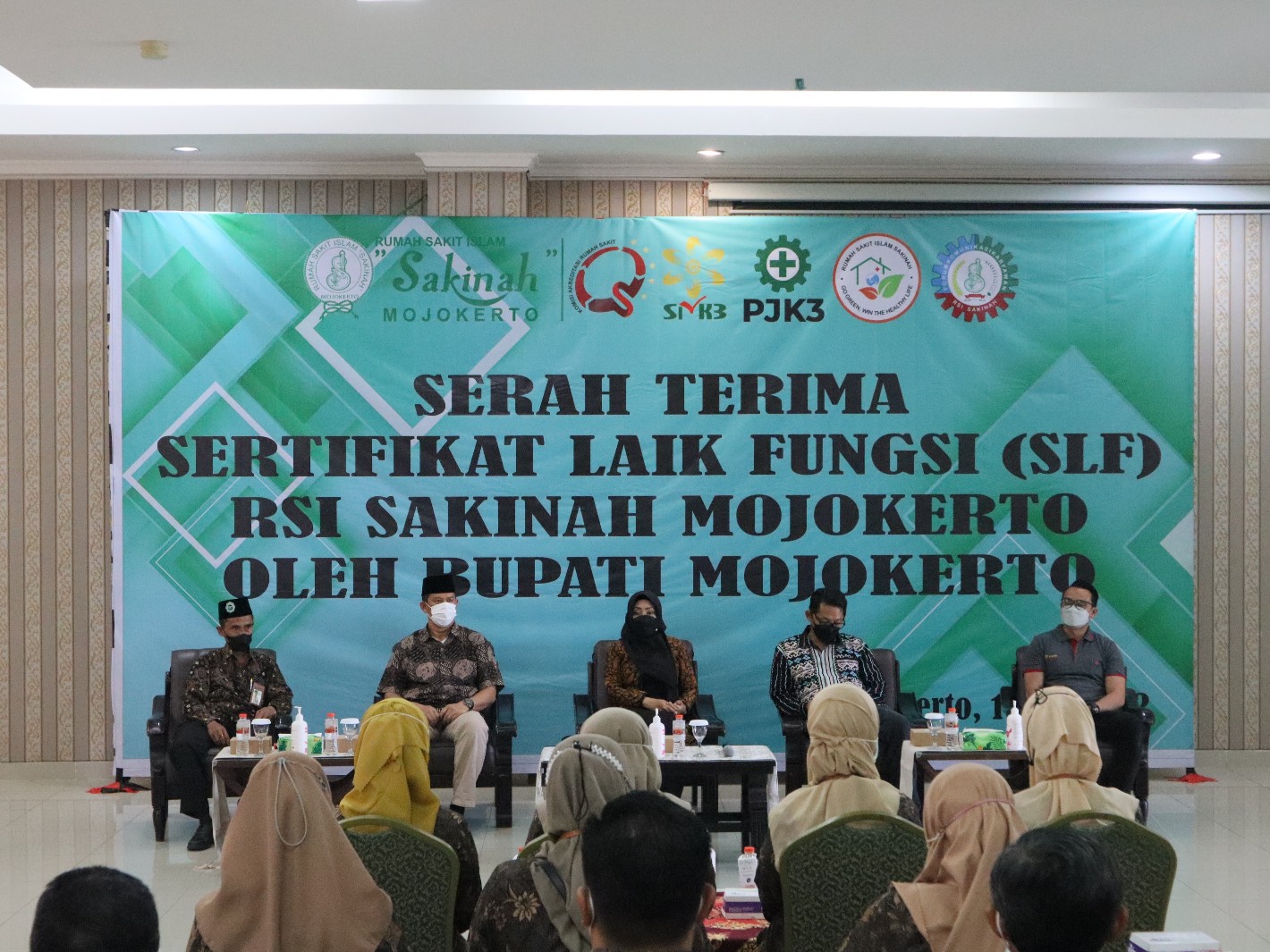 Bupati Mojokerto Serahkan SLF untuk RSI Sakinah