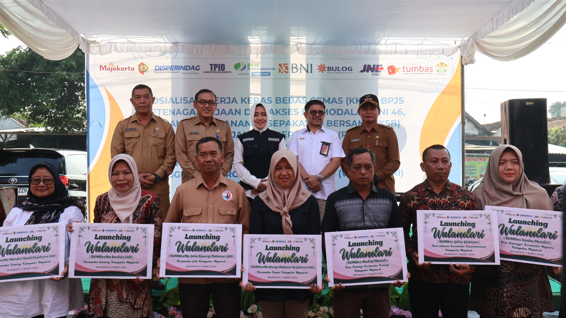 Kendalikan Inflasi, Bupati Ikfina Launching 11 Gerai WULANDARI