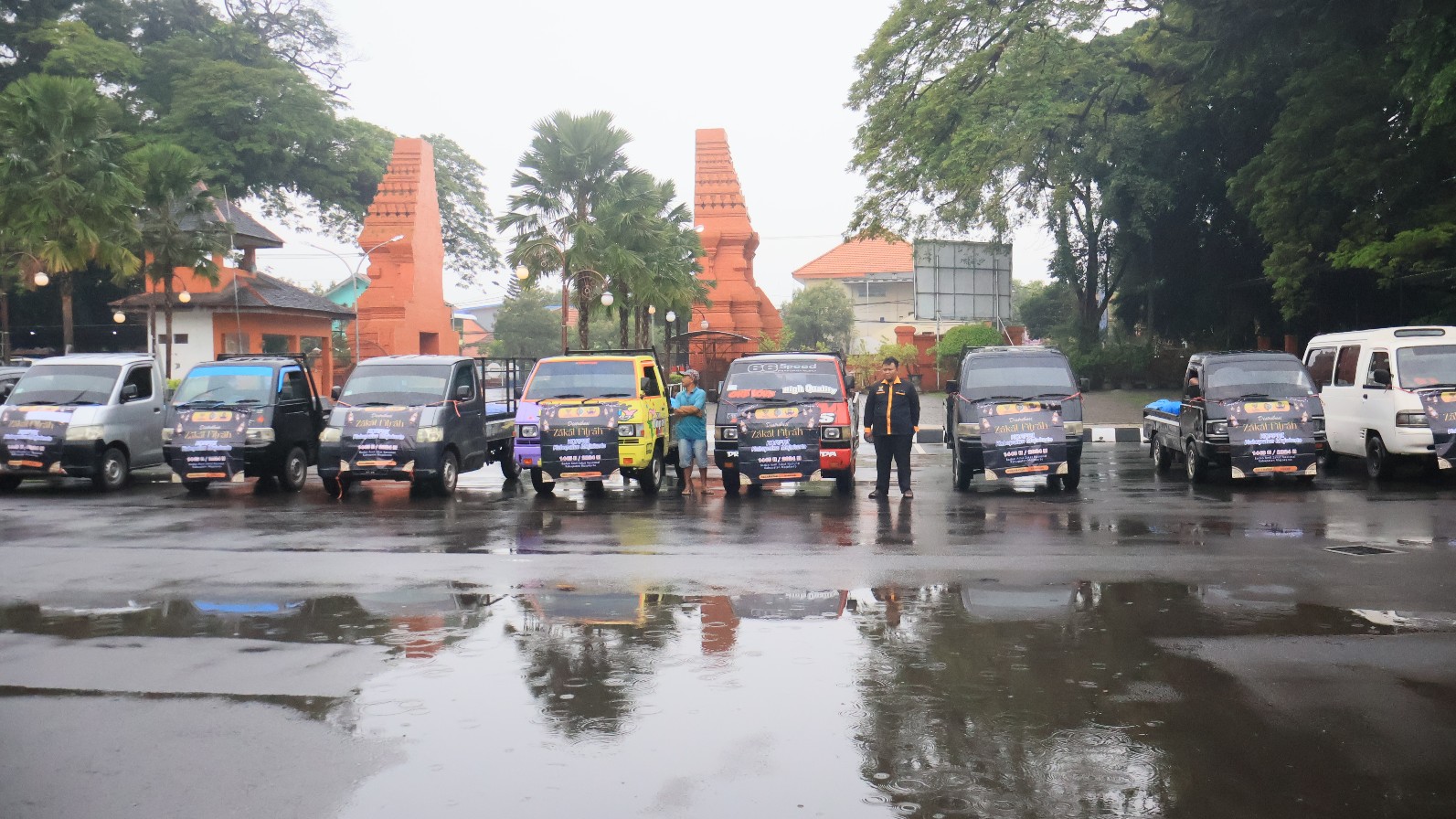 Bupati Ikfina Berangkatkan Pendistribusian Zakat Fitrah Sebanyak 2.330 Paket Beras