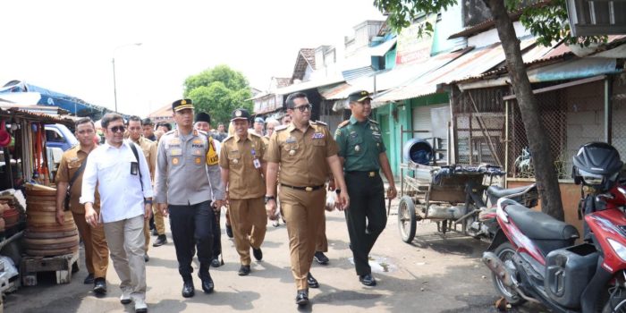 Pastikan Harga Pangan Jelang Lebaran, Forkopimda Kota Mojokerto Sidak Pasar dan Swalayan