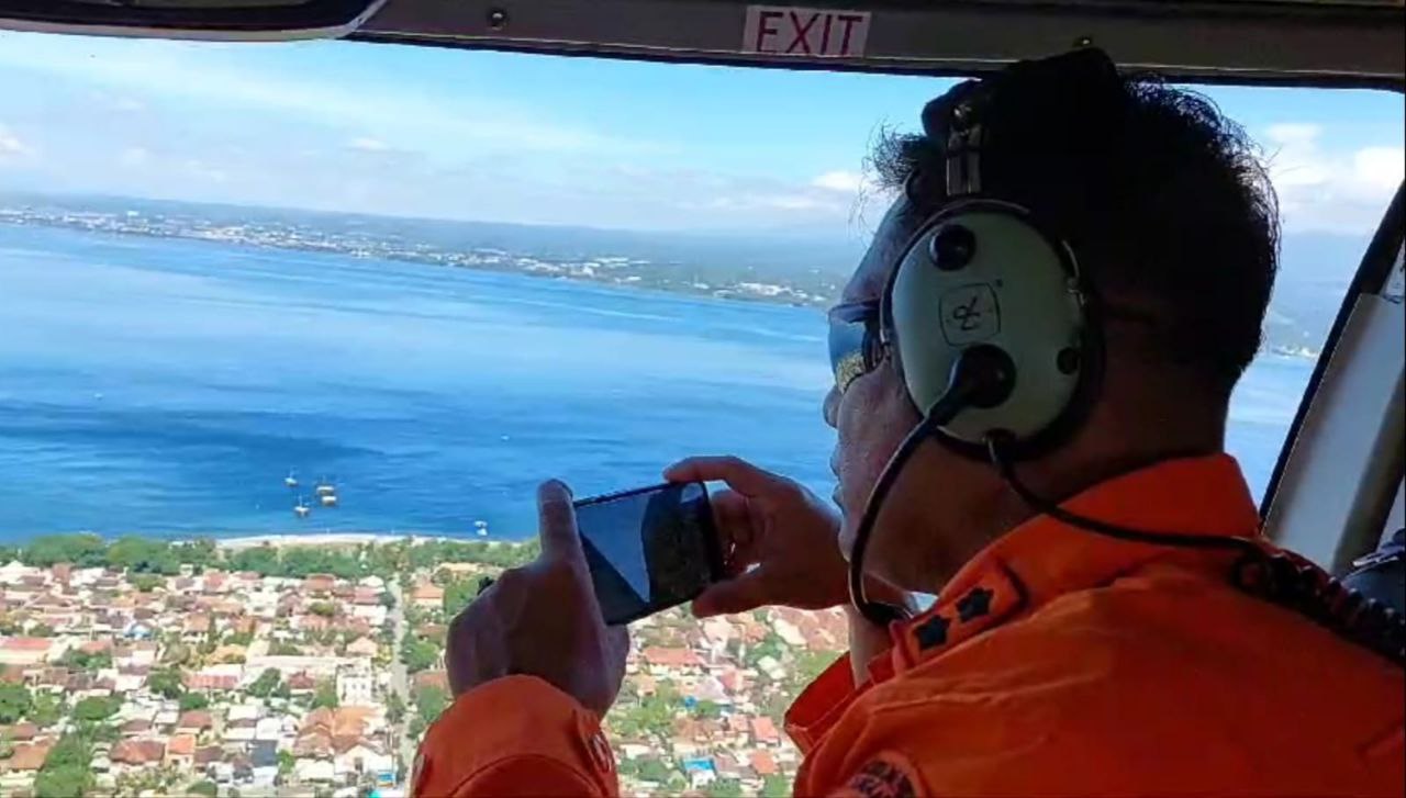 Pantauan Udara BASARNAS : Ada Antrian Panjang Kendaraan Yang Akan Menyeberang ke Jawa