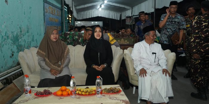 Bupati Mojokerto Hadiri Wisuda MTS - Madrasah Diniyah Pondok Pesantren Ianatut Tholibin