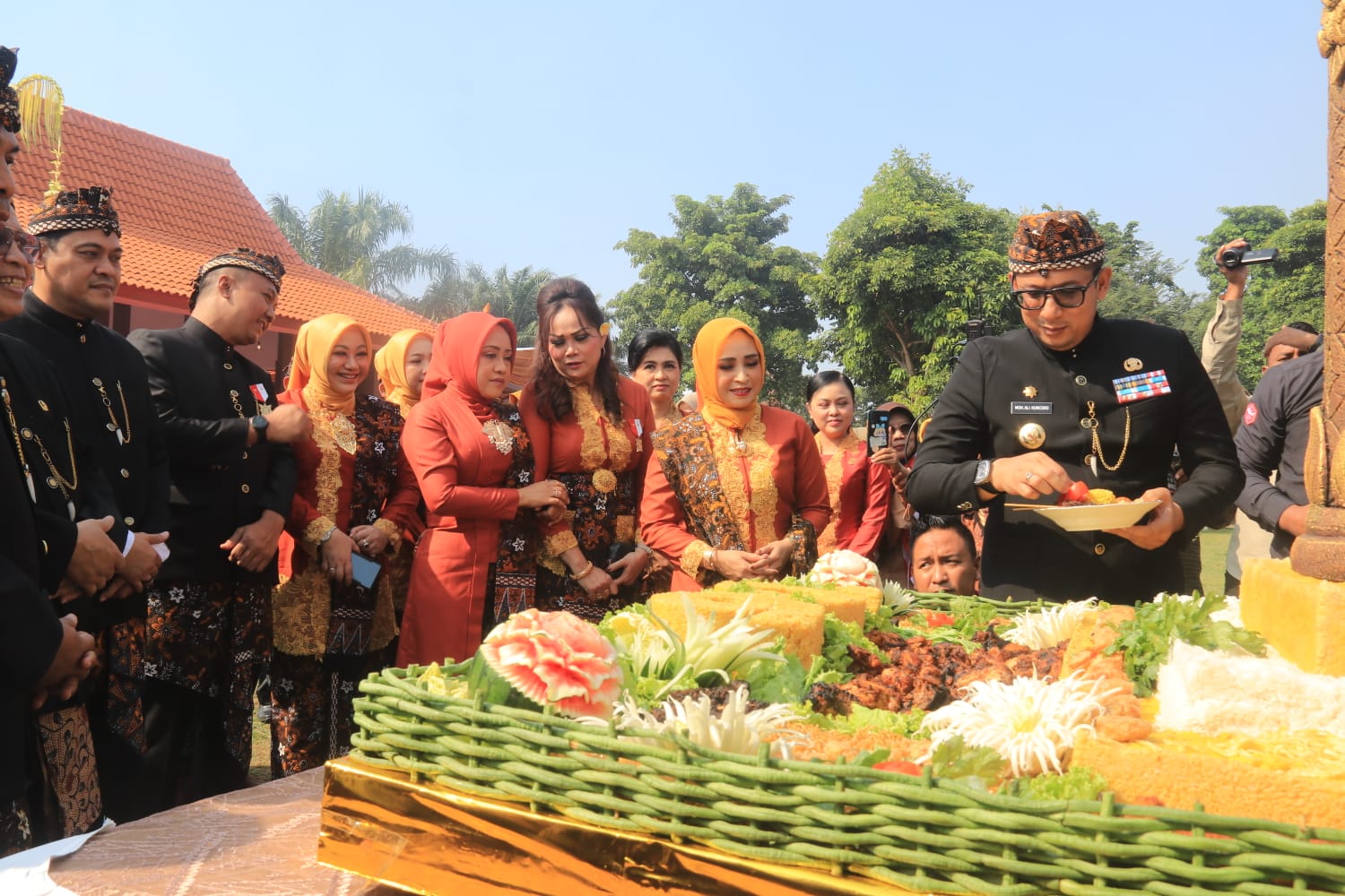 Bupati Ikfina Hadiri Upacara Ambal Warsa Kutha Mojokerto Ke-106