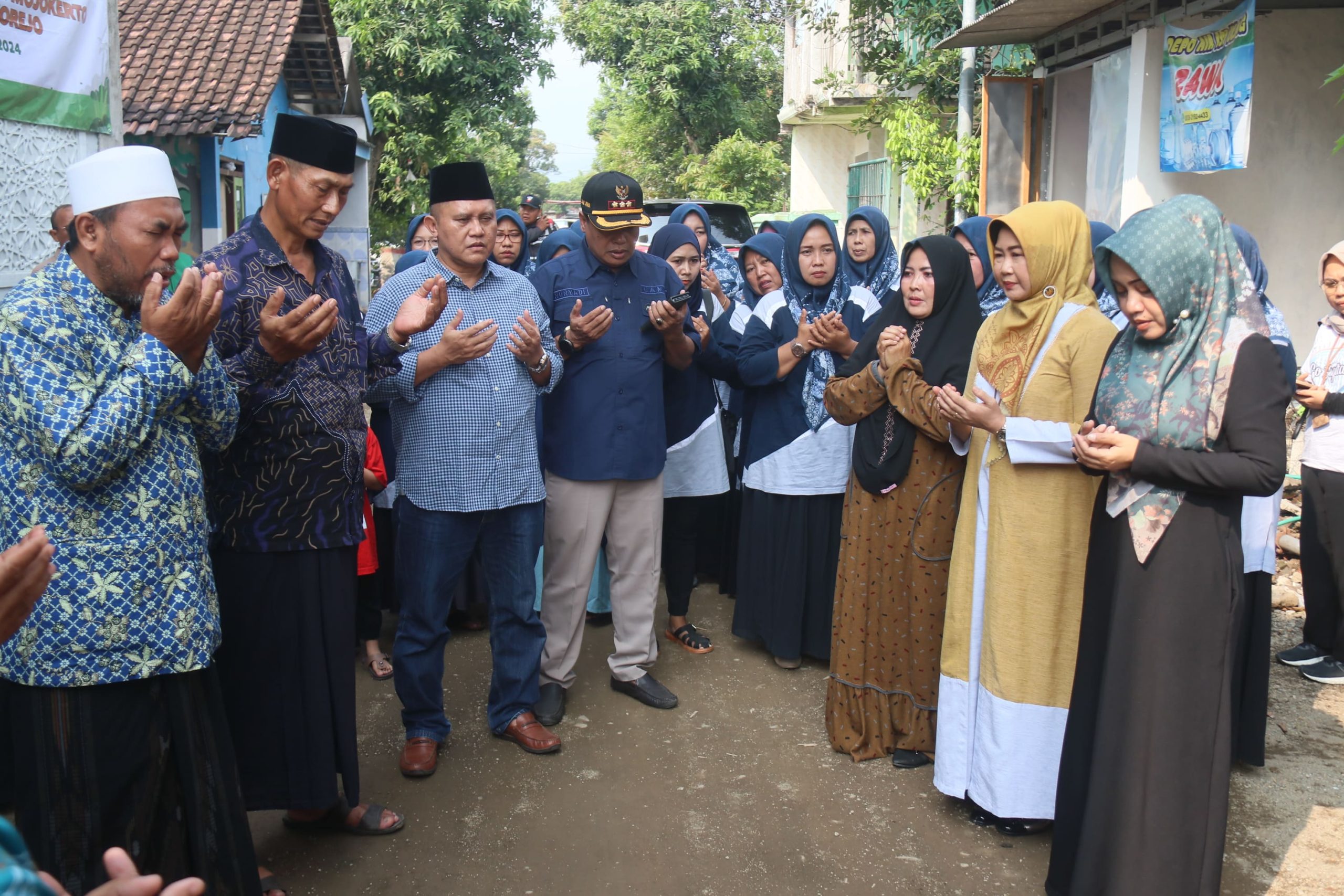 Bupati Ikfina Serahkan 22 Sapi buat Kurban Idul Adha