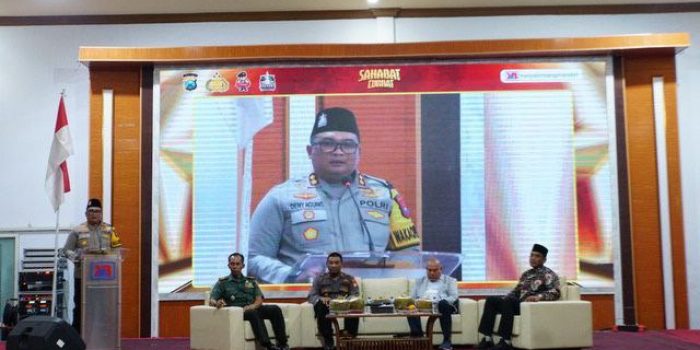 Jelang Pilkada, Polresta Sidoarjo Gelar Sahabat Curhat di Balongbendo