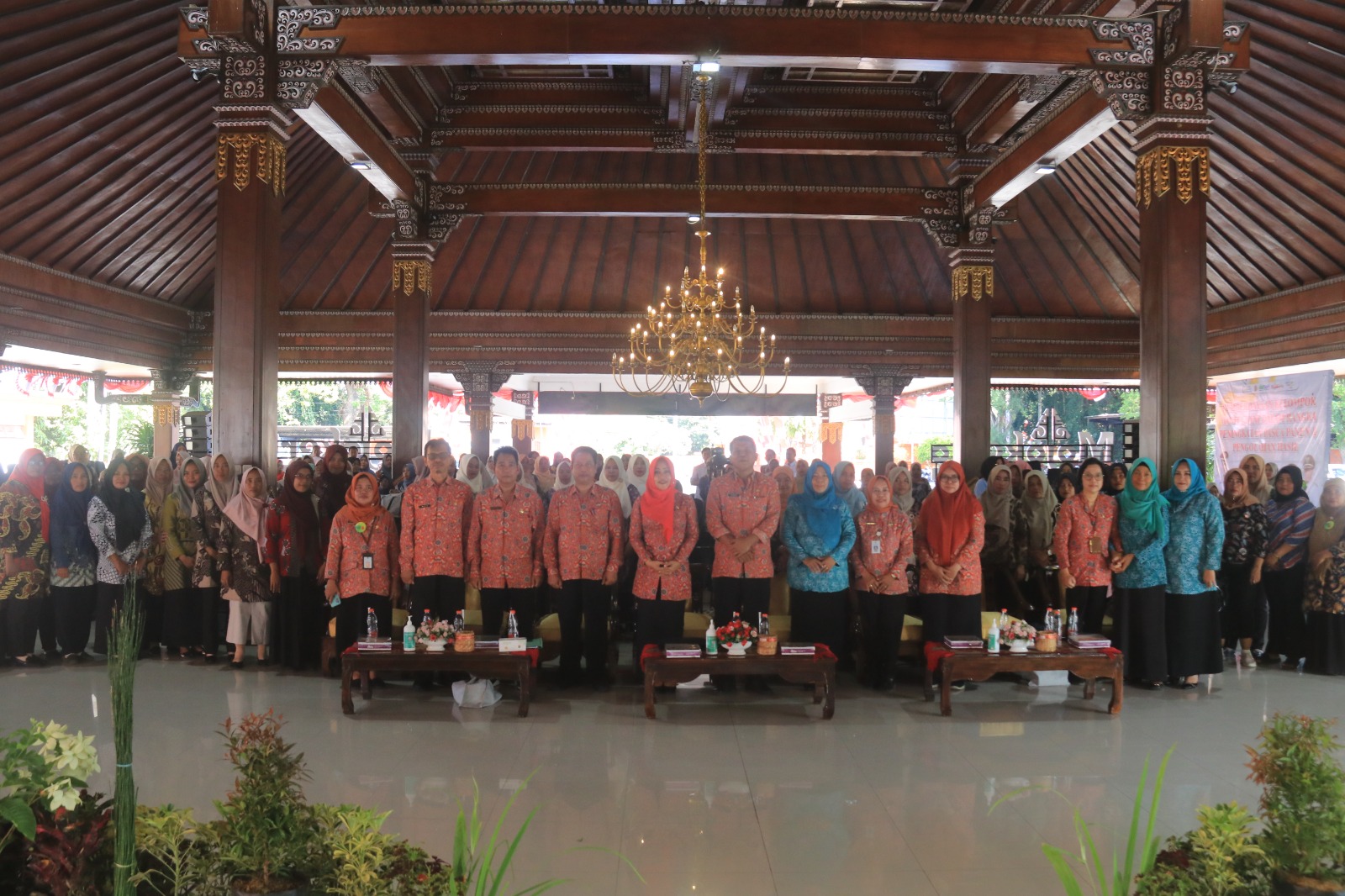 Bupati Ikfına Harapkan Kelompok Wanita Tani Hasilkan Panen Bernilai Jual Tinggi