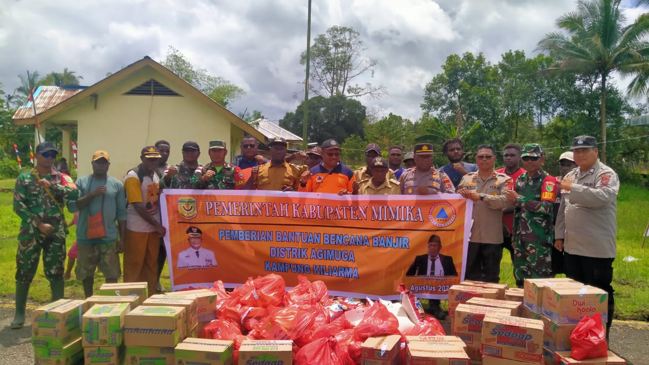 Koramil 1710-06/Agimuga Salurkan Bantuan Korban Banjir di Wilayah Binaan